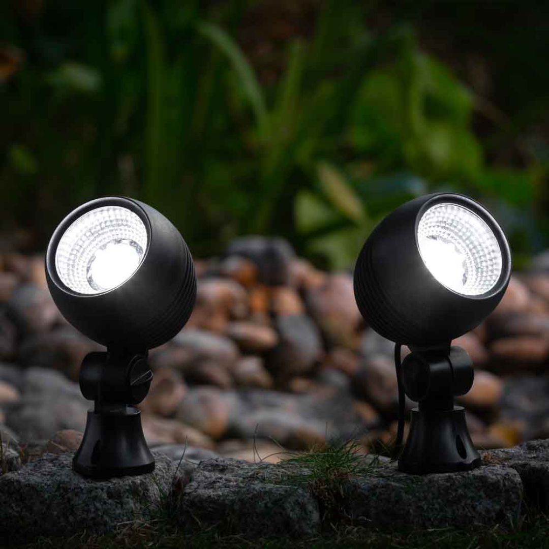 Best Solar Spotlights For Outdoor Garden Lighting