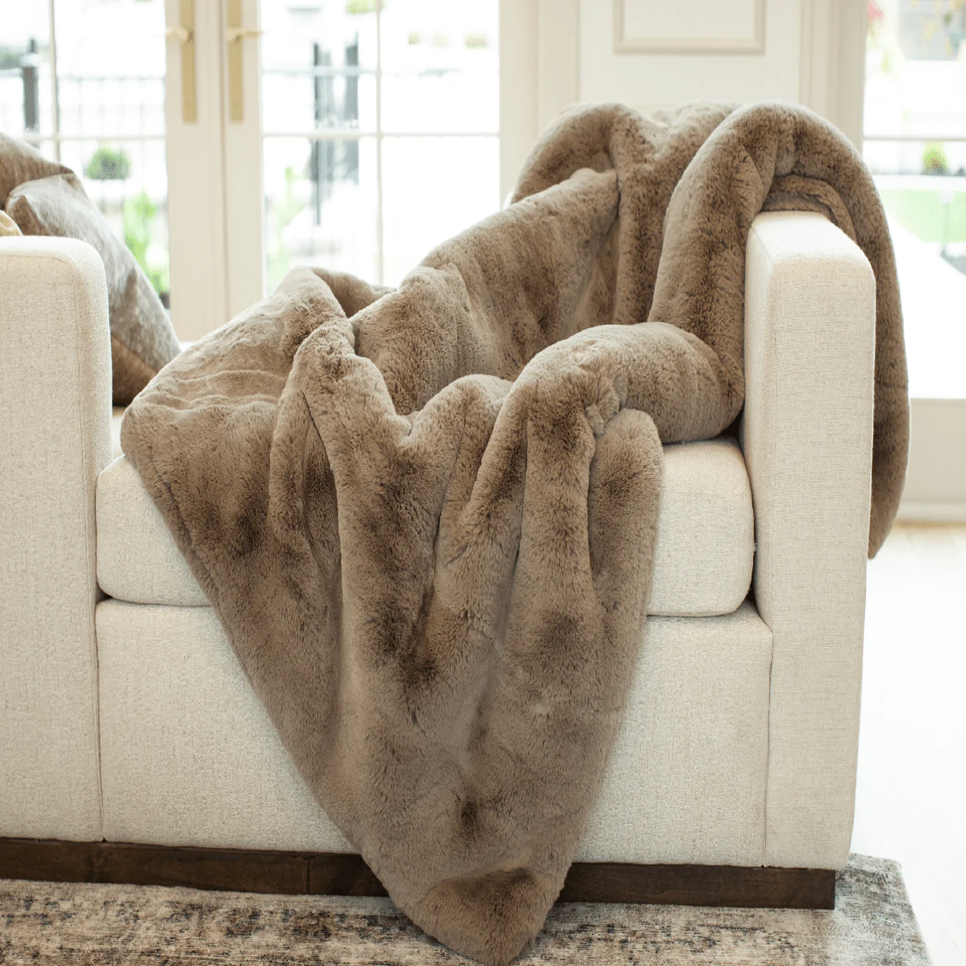 Cozy Throw Blankets Soft & Stylish Comfort UK