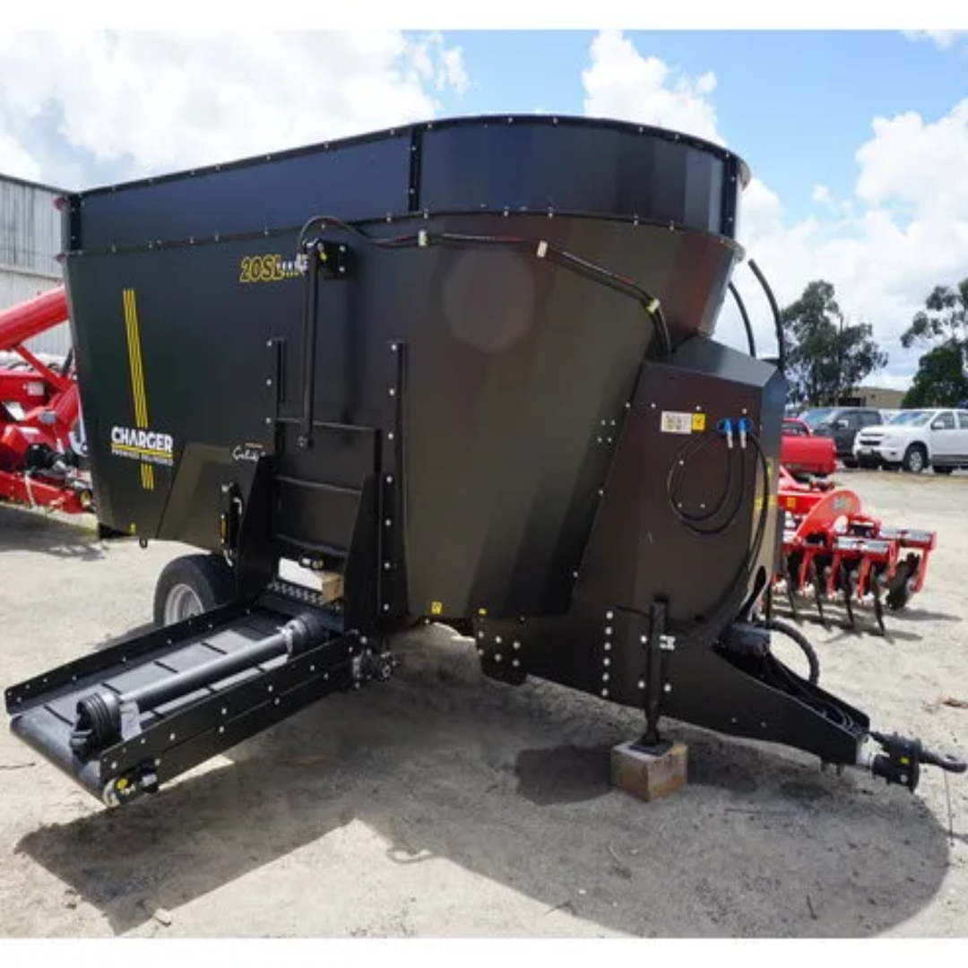 Celikel Charger Feed Mixer Efficient For Farms