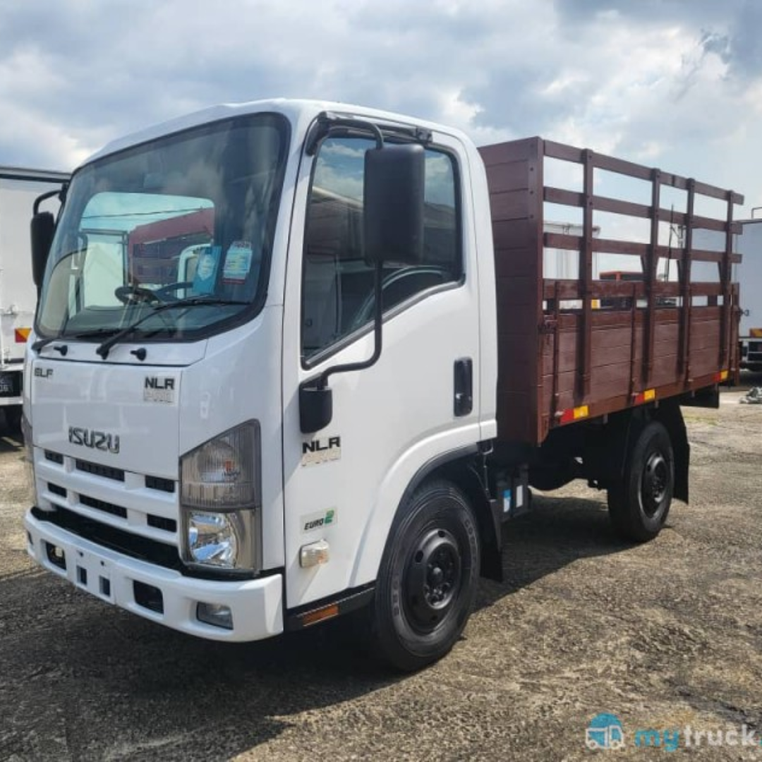 2016 Isuzu 5,000kg Truck with 1 Yr Warranty Malaysia