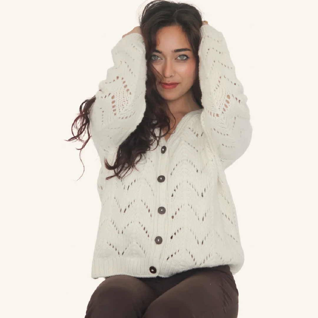 Kaze Woolen Cardigan – Light, Breezy Elegance In Handknitted Wool