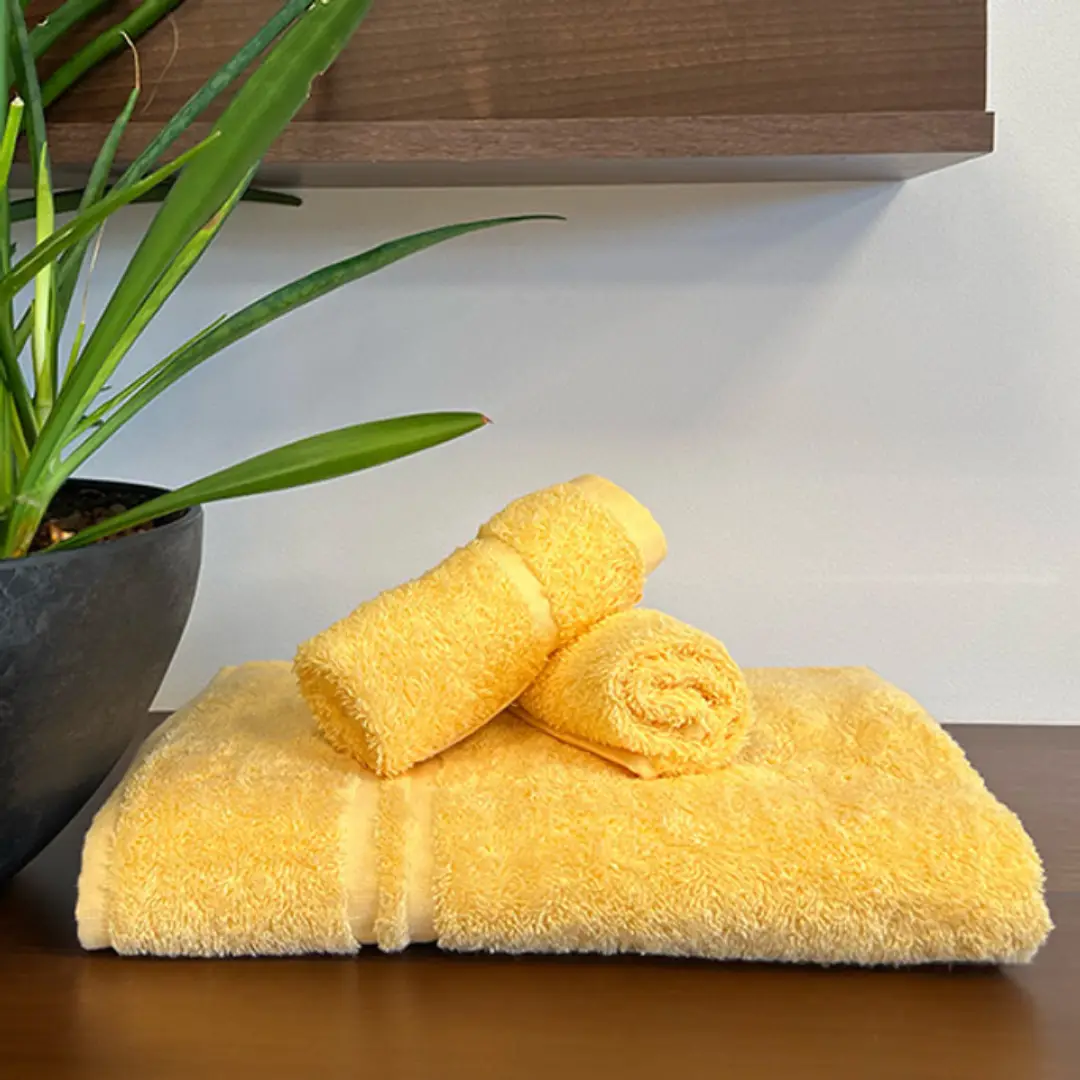 Bleach Resistant Hair Salon Towels 450gsm – Professional Use UK Supplier