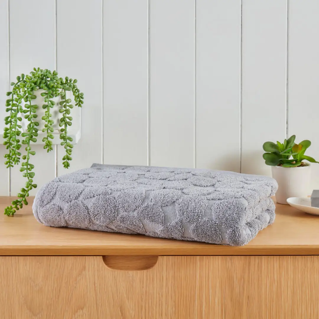 Ingo Hand Towels in Grey – Bathroom Essentials | Malaysia Towel Supplier